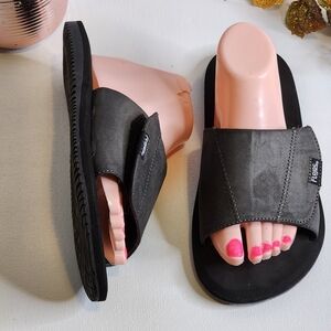 Flojos Stylish Black Slide Sandals